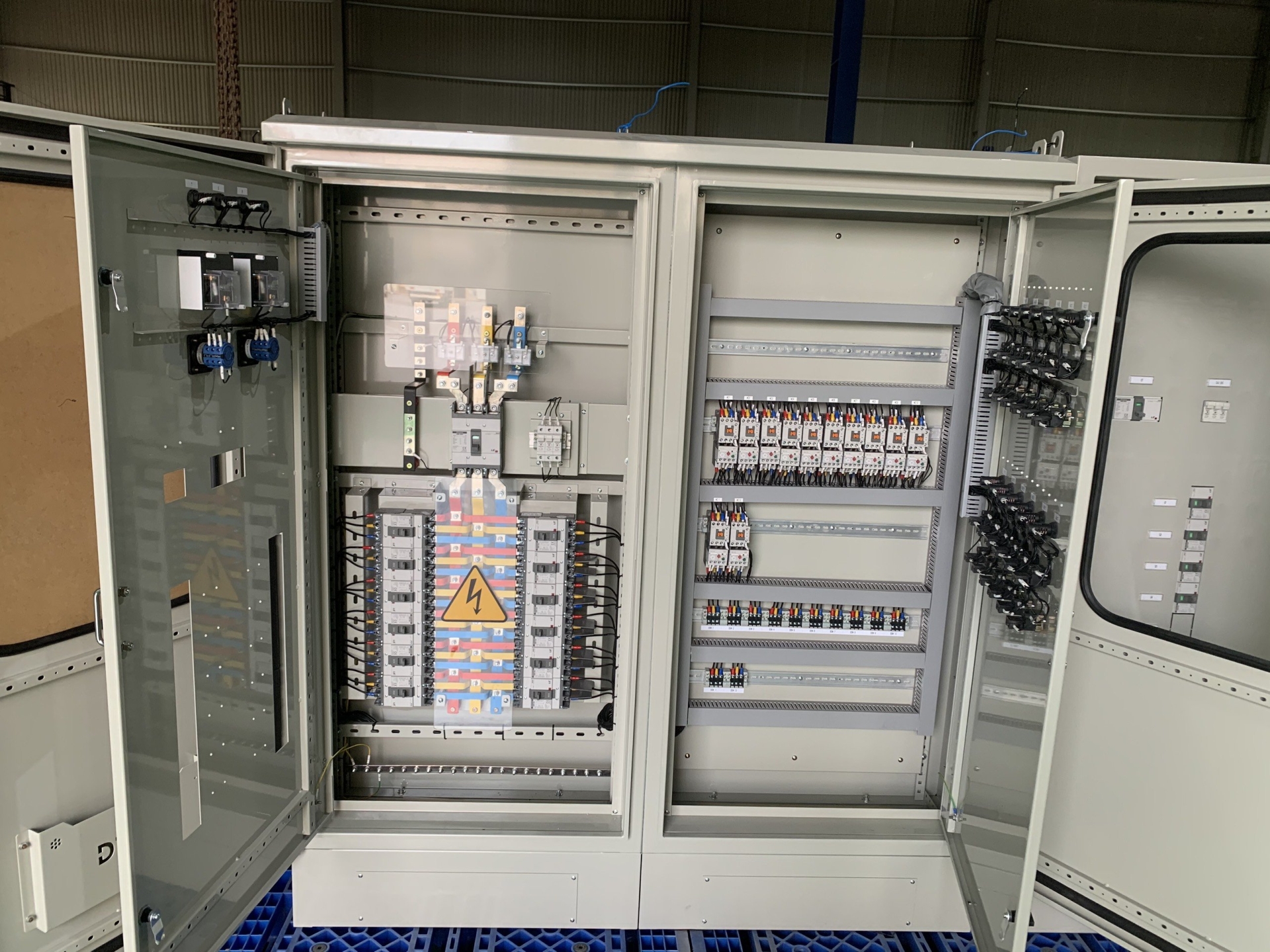 HỆ THỐNG TỦ ĐIỀU KHIỂN HVAC, FFP, PUMP, PCCC...