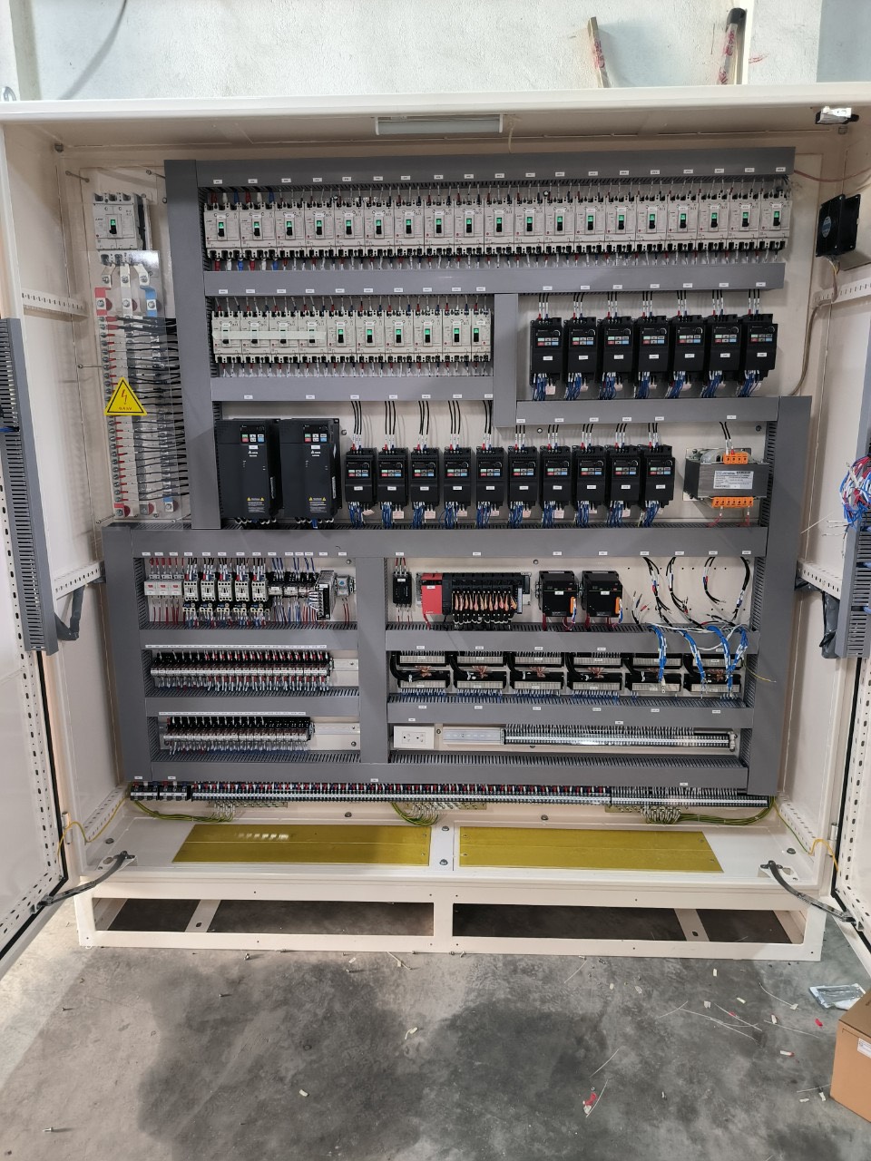 HỆ THỐNG TỦ ĐIỀU KHIỂN PLC BMS, SCADA, HMI...